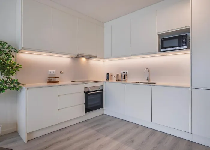 Views By Innkeeper * Lisboa