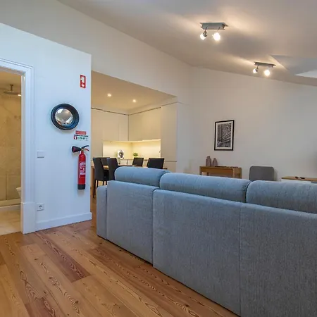 Views By Innkeeper * ליסבון